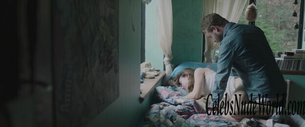 Stephanie Ellis Nude Pics 183772