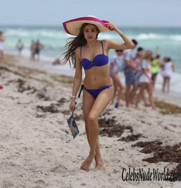 Xenia Tchoumitcheva Looks Tasty In Blue Bikini 184332
