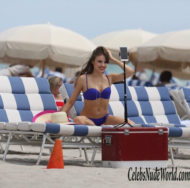 Xenia Tchoumitcheva Looks Tasty In Blue Bikini 184334