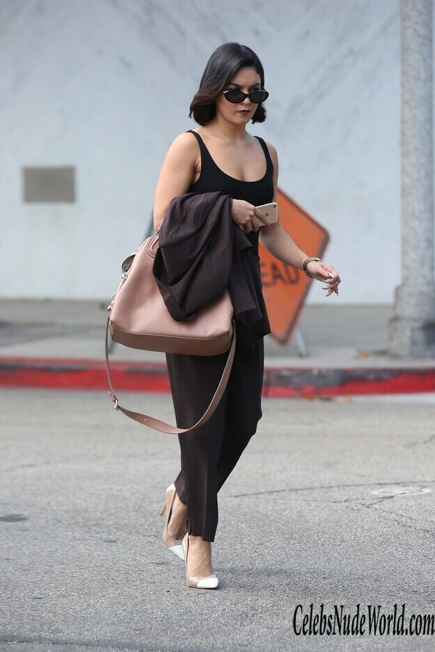 Vanessa Hudgens Sexy 184465
