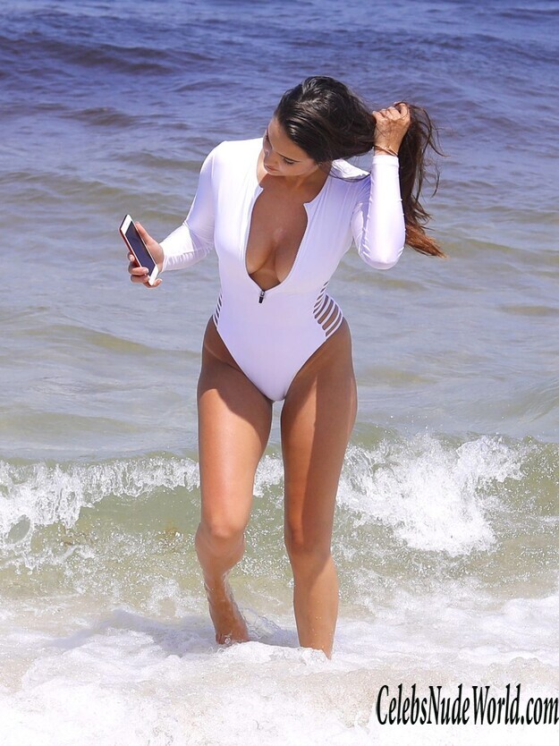 Tao Wickrath Cleavage 184576