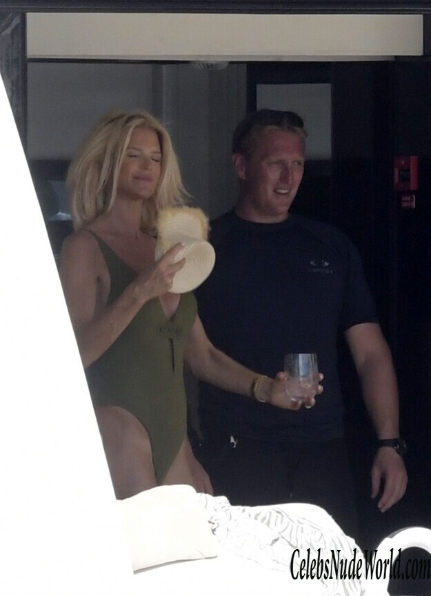 Victoria Silvstedt Swimsuit 184953