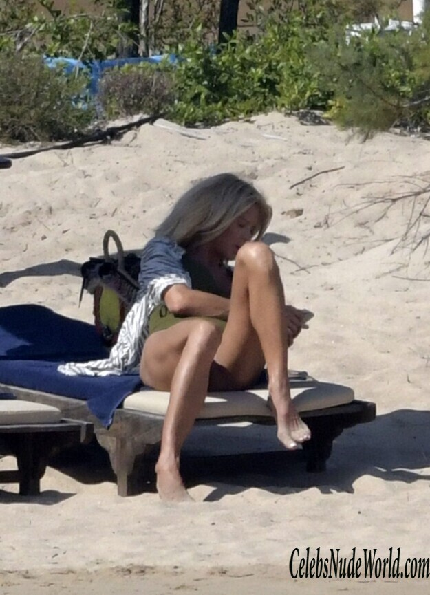 Victoria Silvstedt Swimsuit 184970