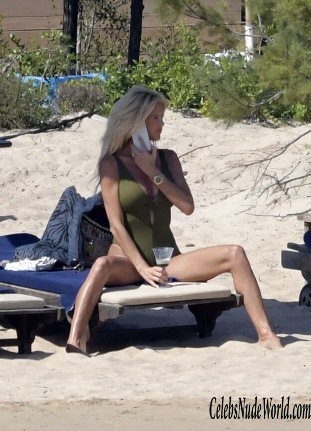 Victoria Silvstedt Swimsuit 184974