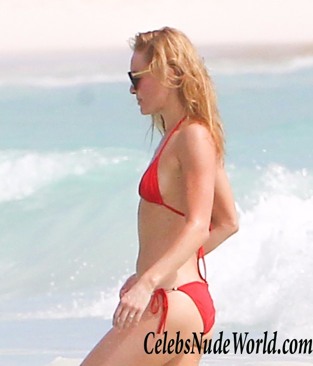 Kate Bosworth Sexy In Red Bikini On The Beach In Mexico 18508