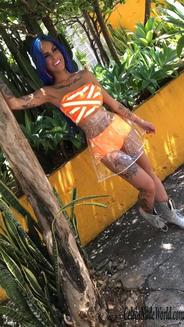 Tati Zaqui Topless 185413