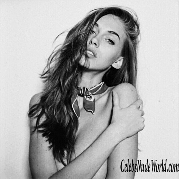 Yulia Rose Erotic 185478