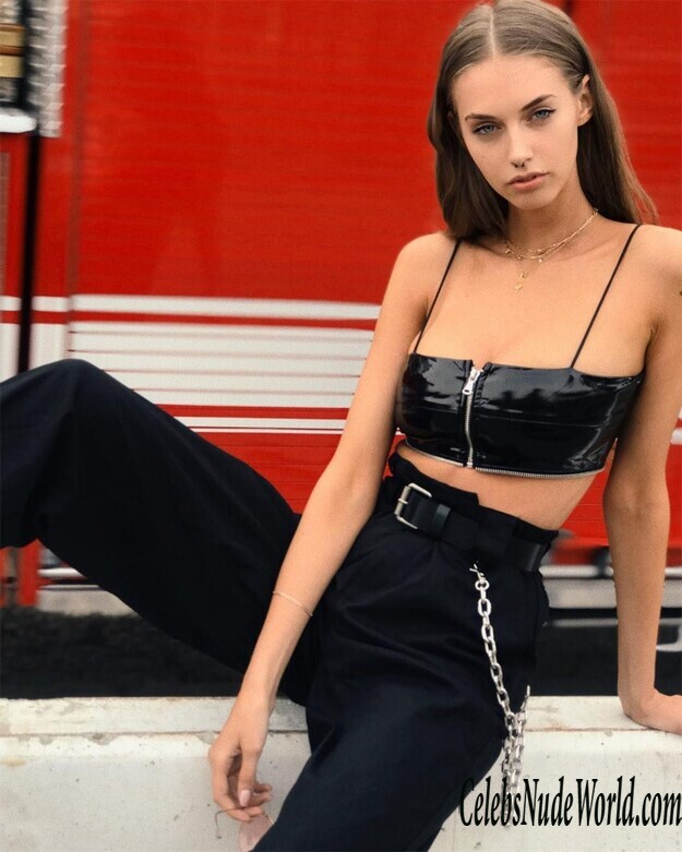 Yulia Rose Erotic 185525