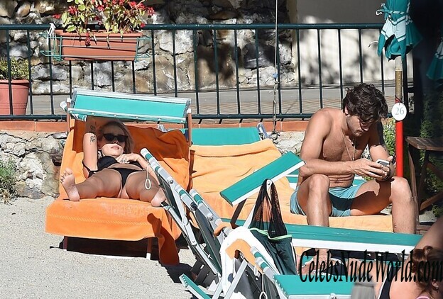 Yasmin Brunet Bikini 186158