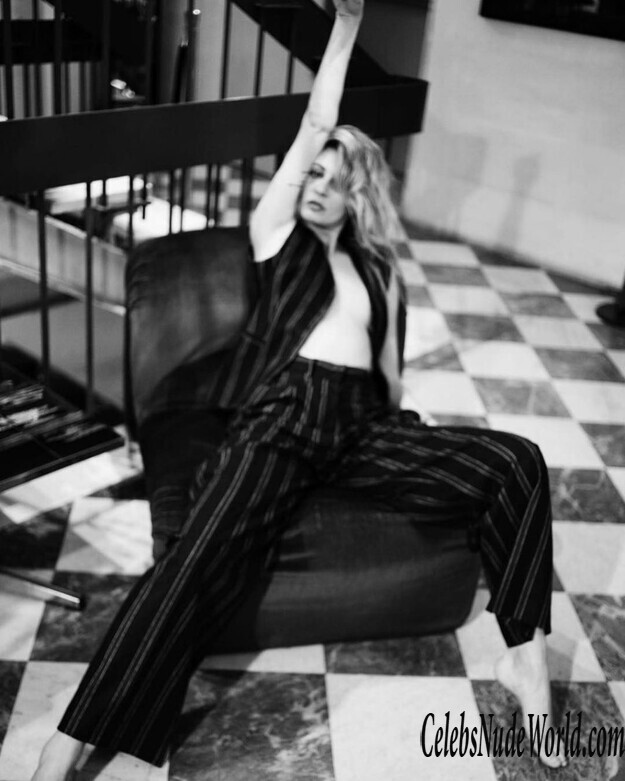 Sveva Alviti Topless 186415