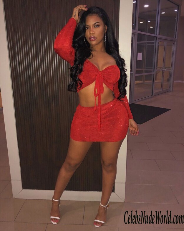 Taylor Hing Nude 186887