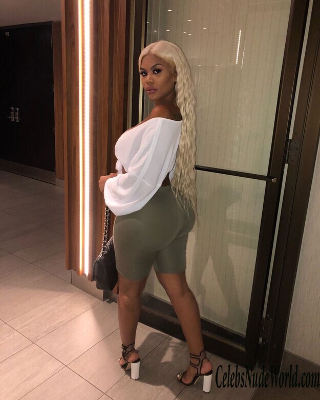 Taylor Hing Nude 186889