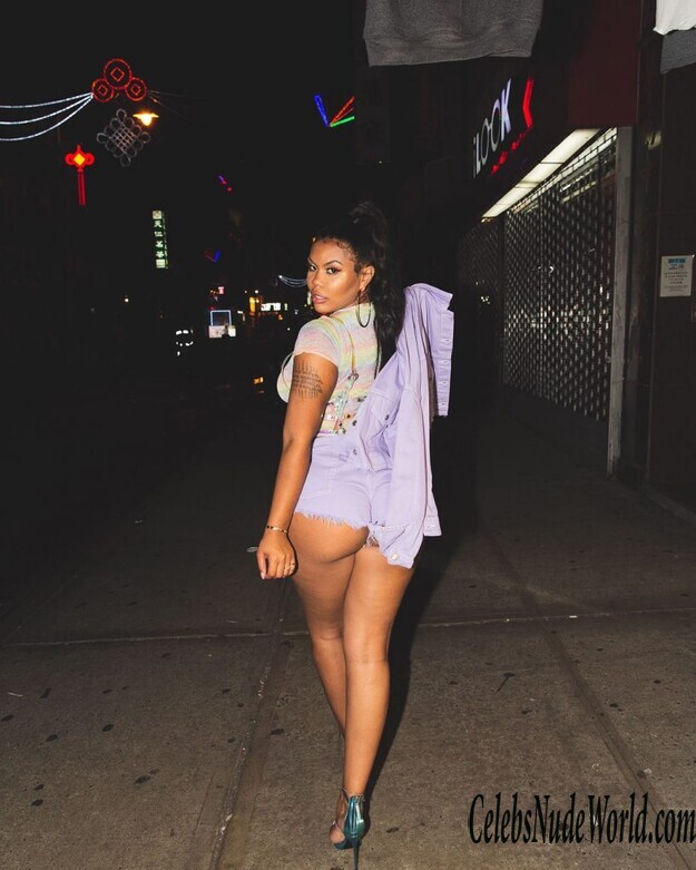 Taylor Hing Nude 186909