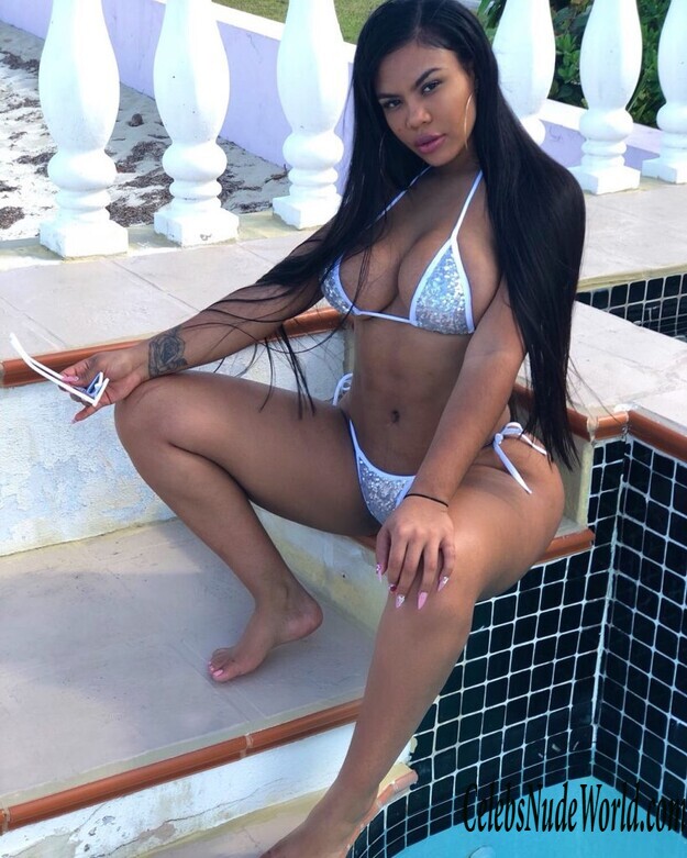 Taylor Hing Nude 186935