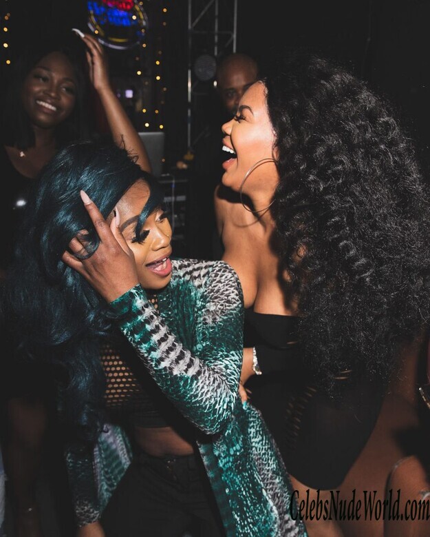 Taylor Hing Nude 186937