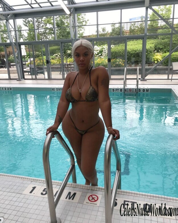 Taylor Hing Nude 186979