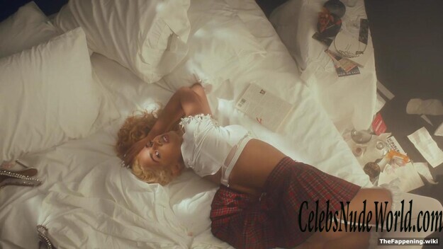 Tommy Genesis Nude 187537