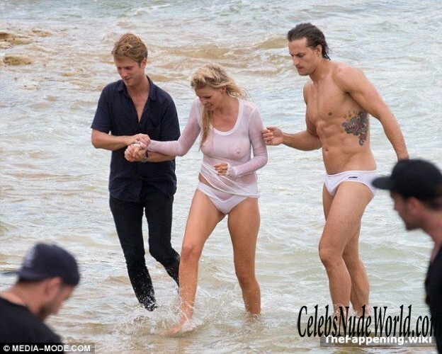 Lara Stone Nude 188559