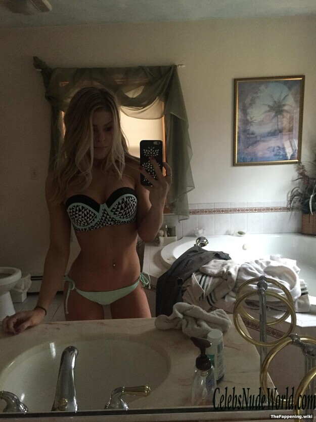 Valerie & Ashley Pac Nude 188916