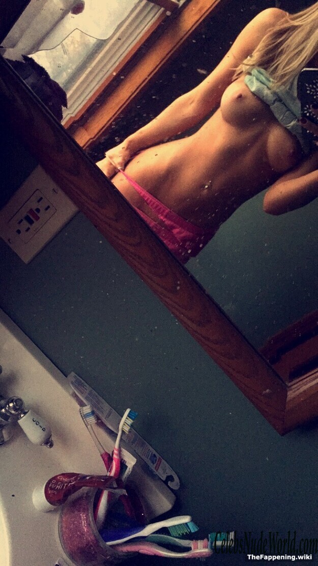 Valerie & Ashley Pac Nude 188918