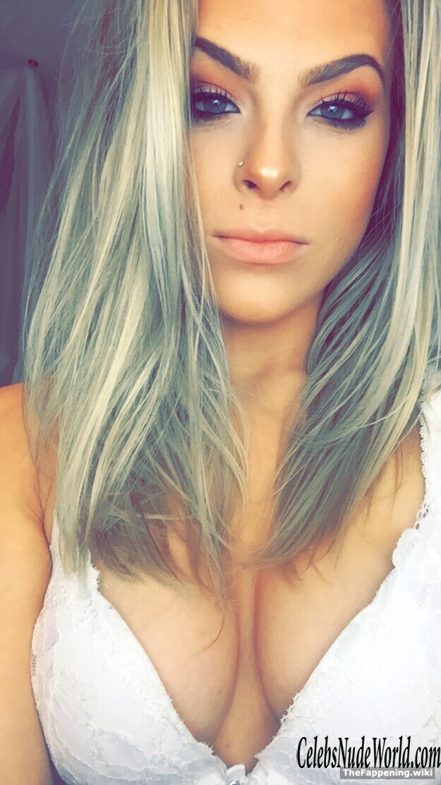 Valerie & Ashley Pac Nude 188939