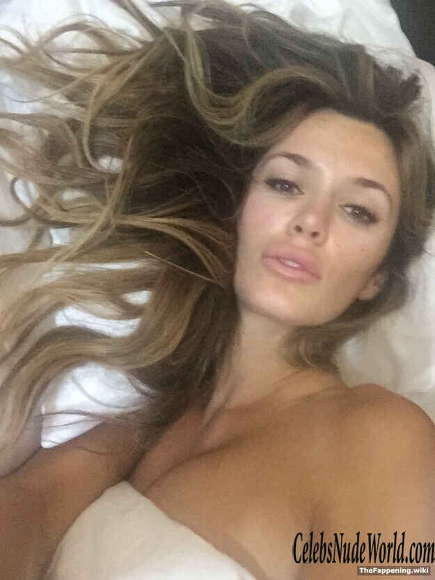 Tika Camaj Nude 189498