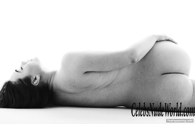 Sophie Tweed Simmons Nude 189580