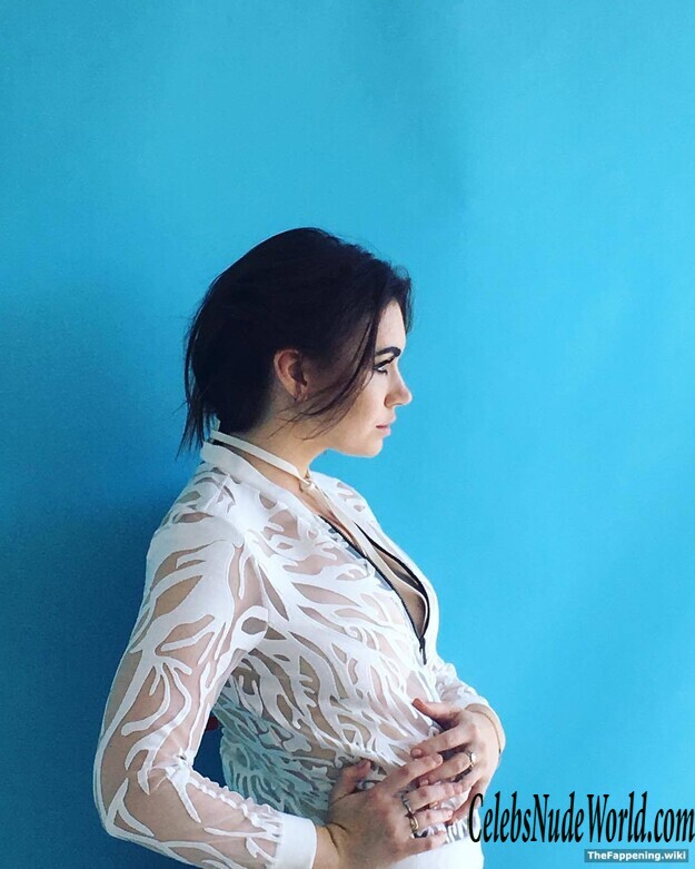 Sophie Tweed Simmons Nude 189581