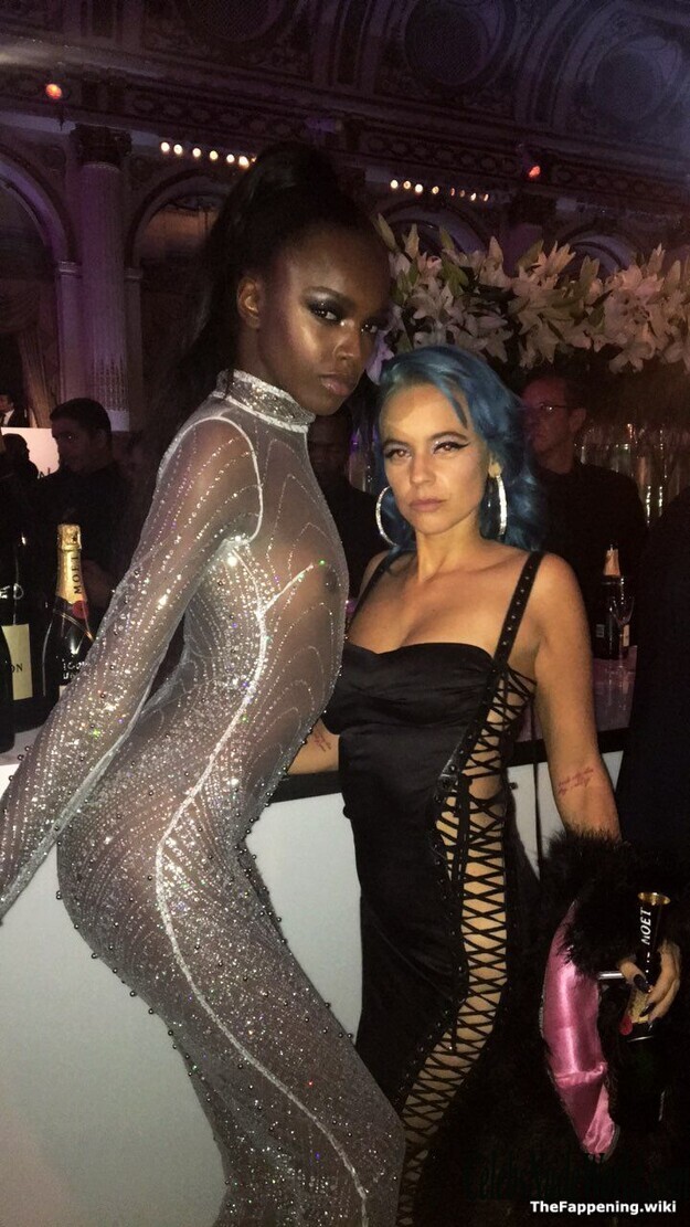 Leomie Anderson Nude 190148