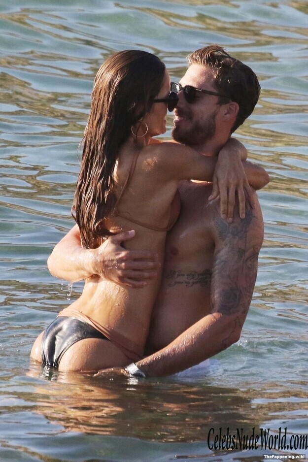 Izabel Goulart Nude 190447