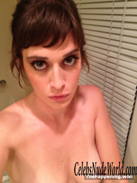 Nude photos of lizzy caplan