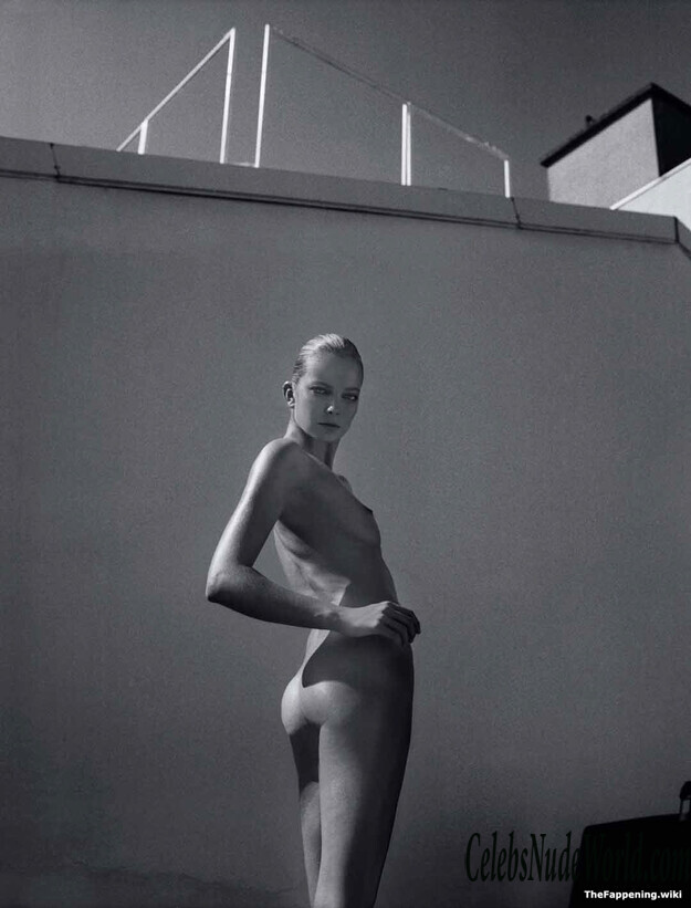 Eniko Mihalik Nude 190901