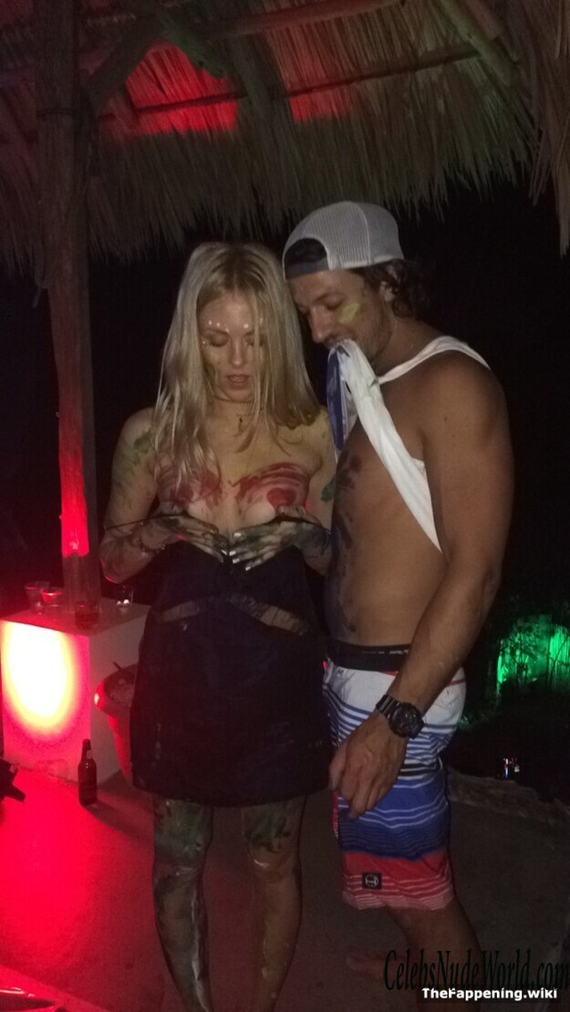 Lucinda Aragon Nude 191223