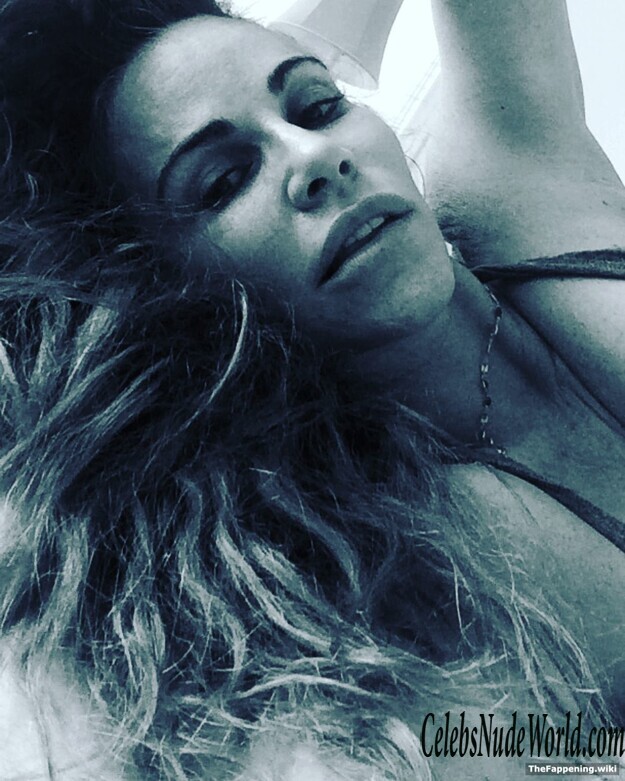 Tawny Kitaen Nude 191570