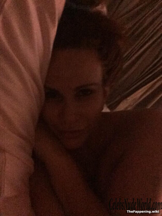 Tawny Kitaen Nude 191581