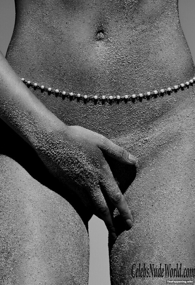 Niamh Adkins Nude 191662