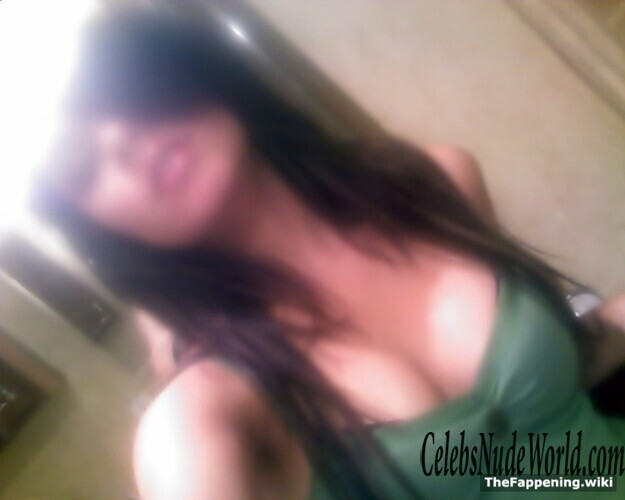 Vanessa Hudgens Nude 191777