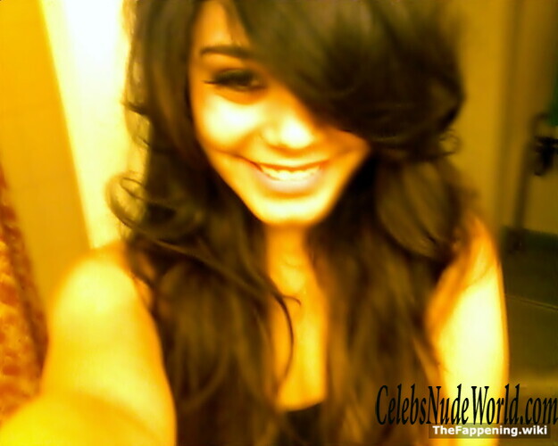 Vanessa Hudgens Nude 191781