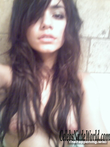 Vanessa Hudgens Nude 191784
