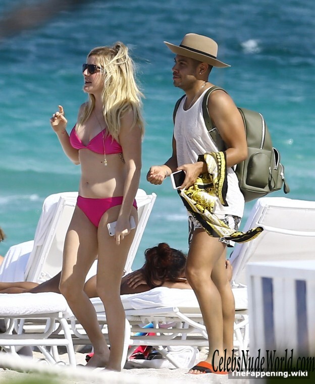 Ellie Goulding Nude 192689