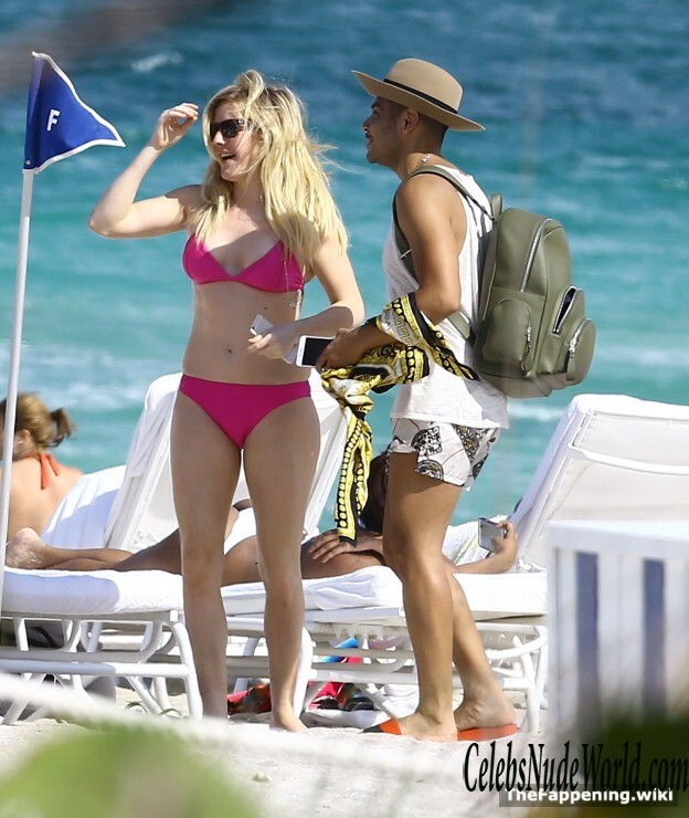Ellie Goulding Nude 192690