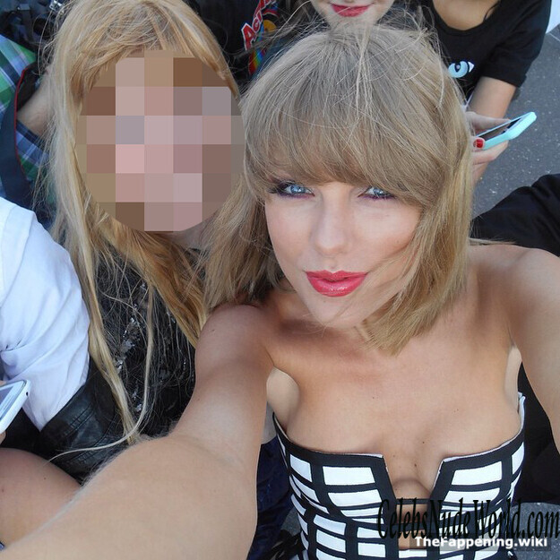 The in taylor nude swift Taylor Swift