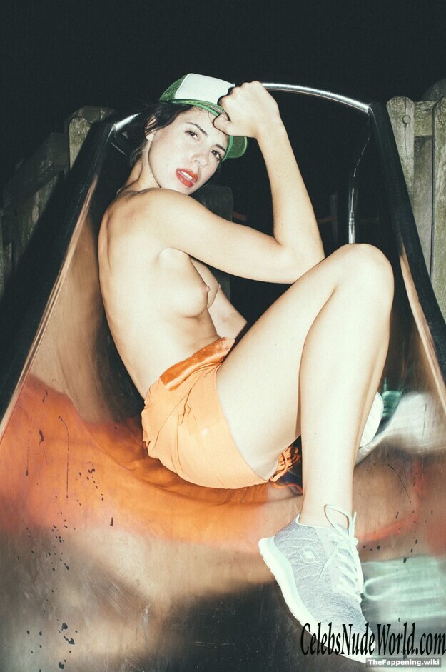 Franzi Skamet Nude 193445