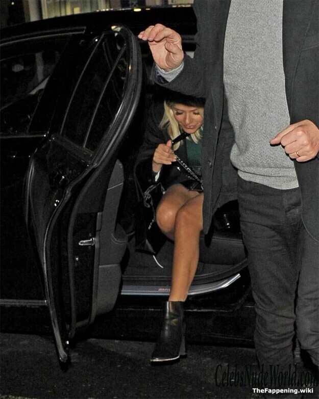 Holly Willoughby Nude 194268