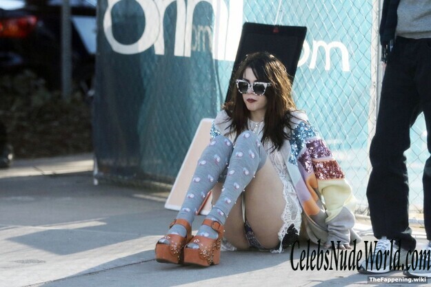 Frances Bean Cobain Nude 195128