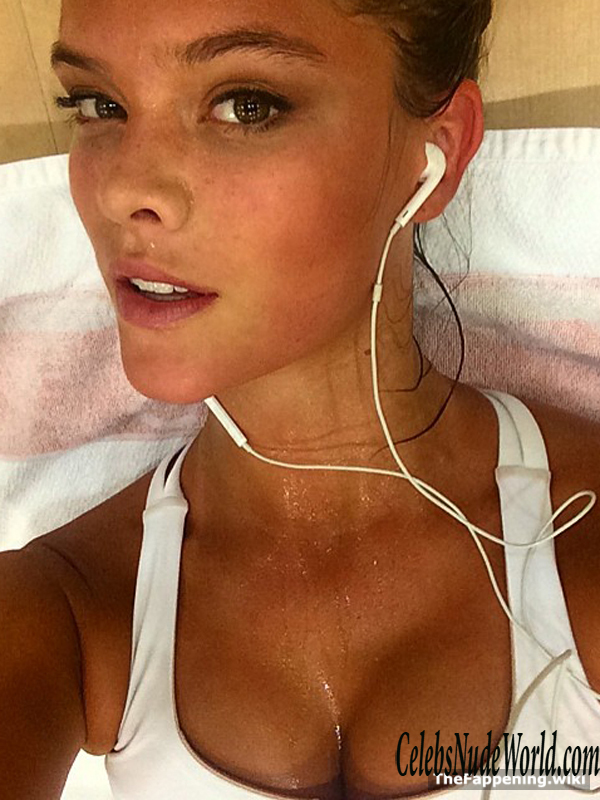 Nina Agdal Nude 196444