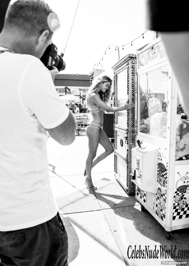 Nina Agdal Nude 196516