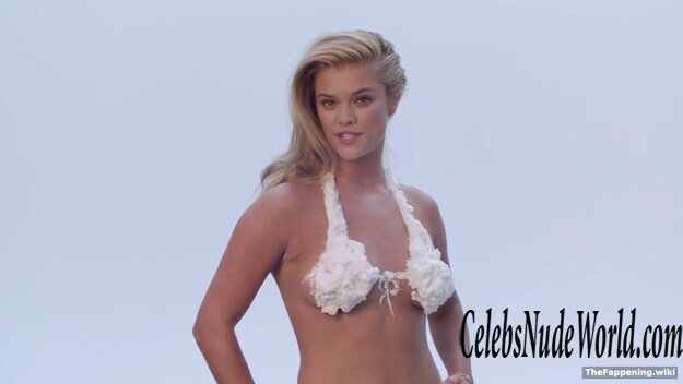 Nina Agdal Nude 196537