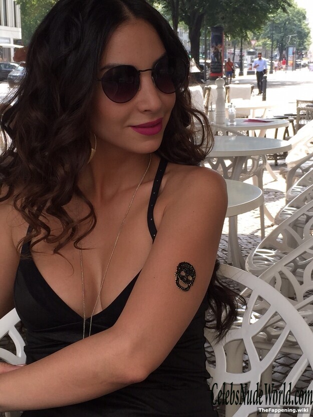 Sila Sahin Nude 196596