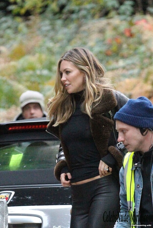 Abigail Clancy Nude 196995